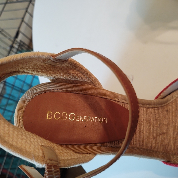 BCBG roap wedges - Picture 4 of 4